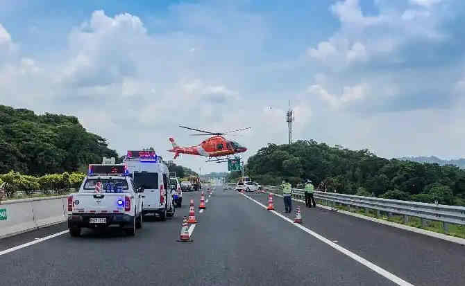 云浮高速公路汽车救援案例